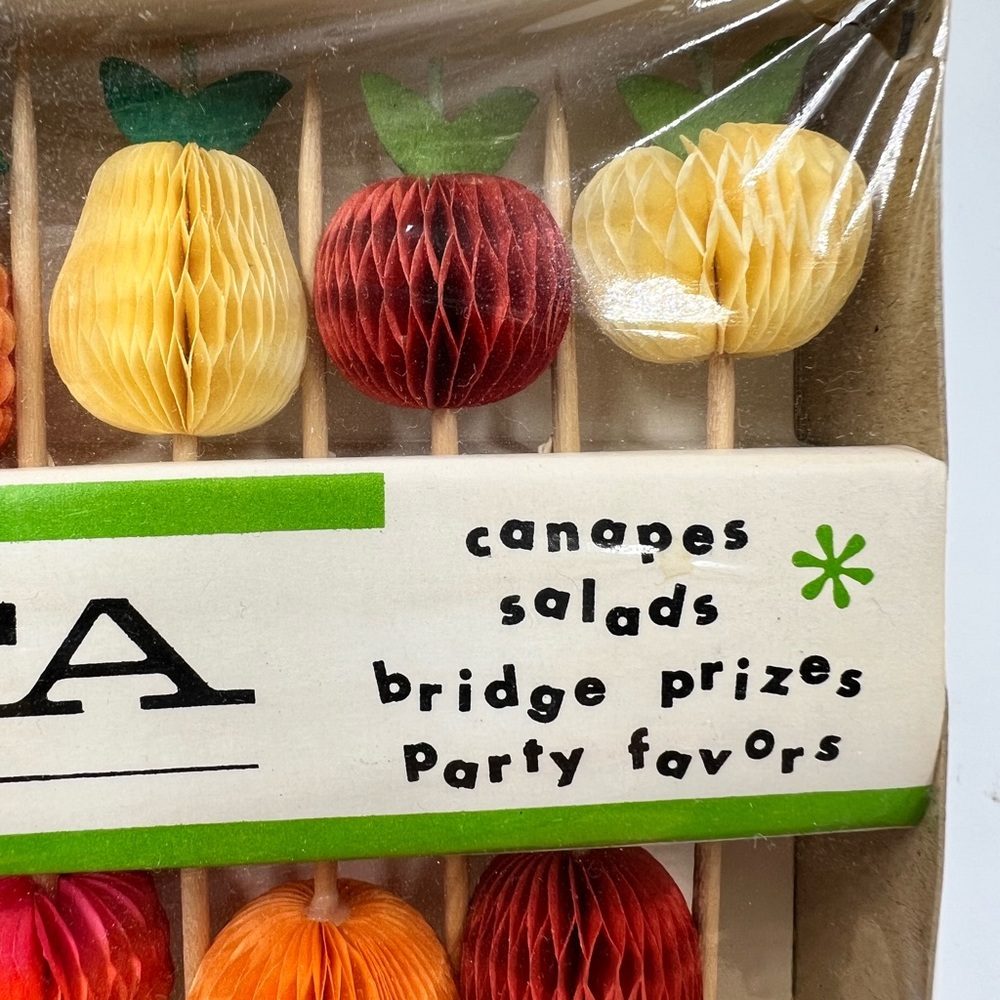 Vintage Fruitta Toothpicks for Fruit, Canapés, Cheese and hors d’oeuvres- - Picture 2 of 3